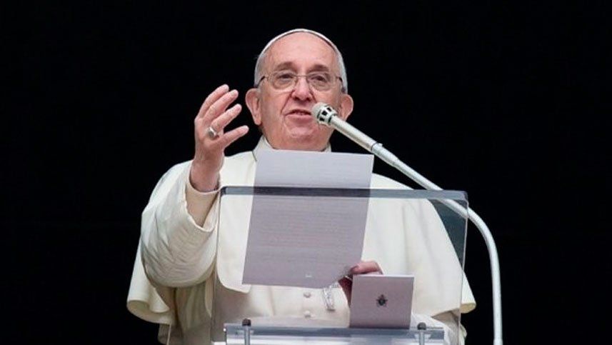 PapaFrancisco100416